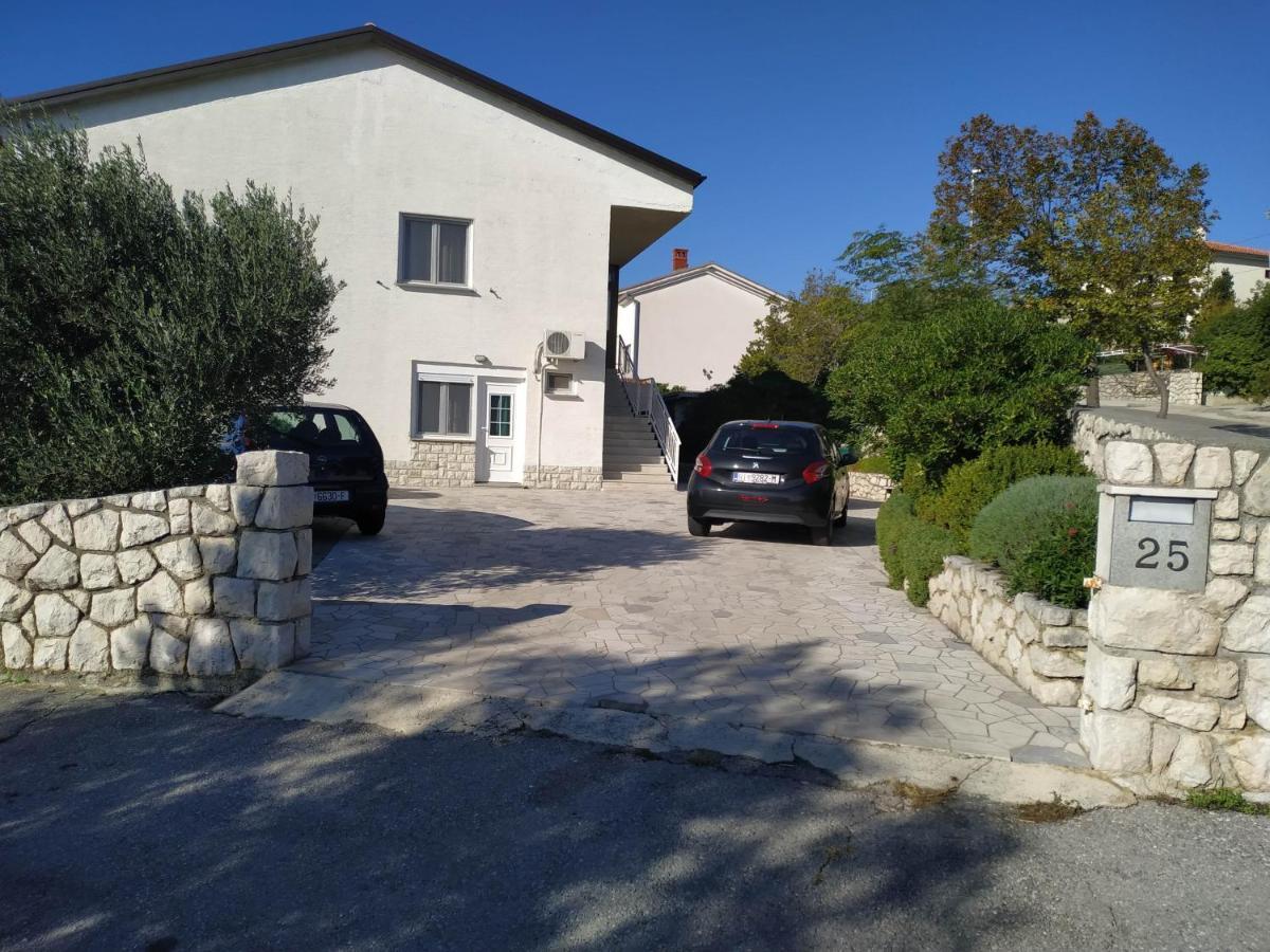 Apartments Marino Novi Vinodolski Esterno foto