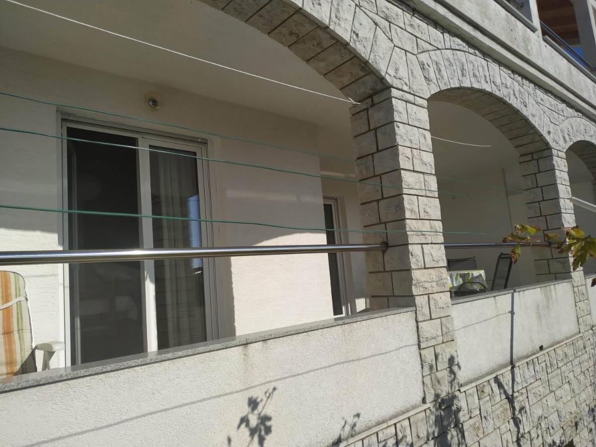 Apartments Marino Novi Vinodolski Esterno foto