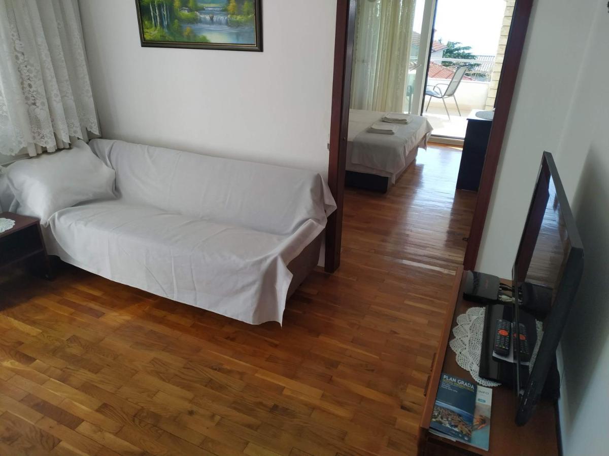 Apartments Marino Novi Vinodolski Esterno foto