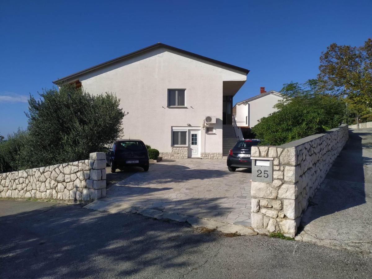 Apartments Marino Novi Vinodolski Esterno foto