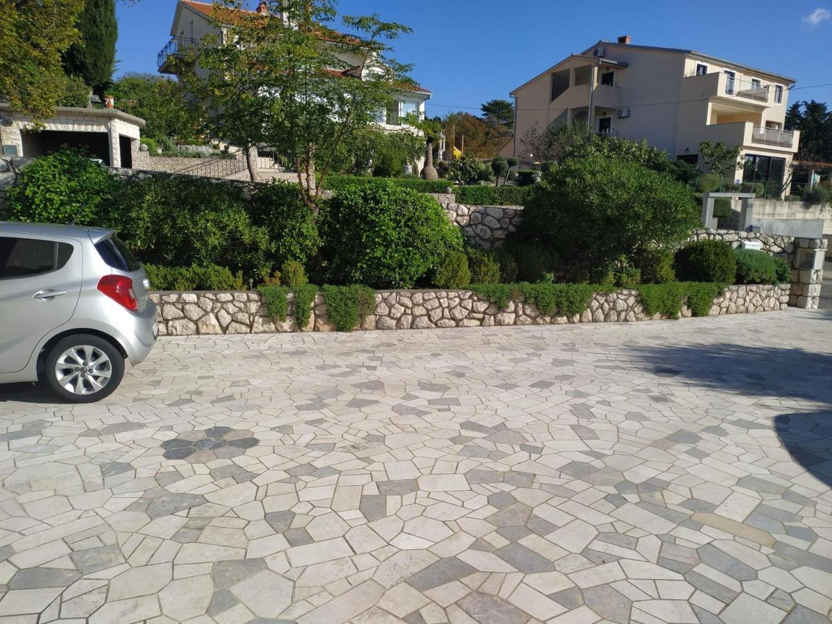 Apartments Marino Novi Vinodolski Esterno foto