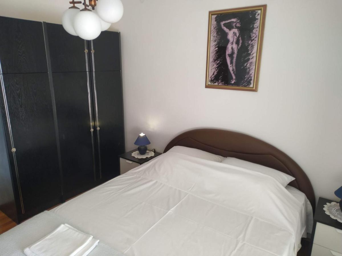 Apartments Marino Novi Vinodolski Esterno foto