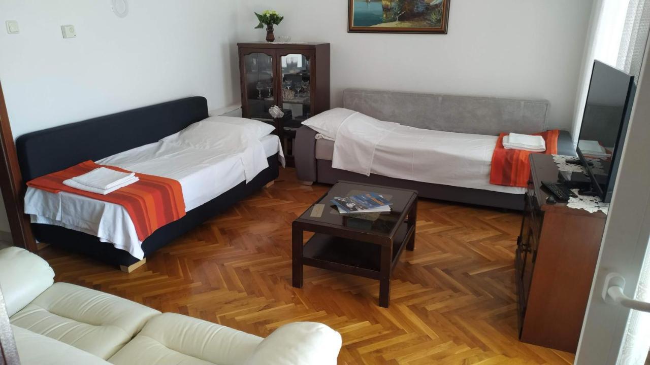Apartments Marino Novi Vinodolski Esterno foto